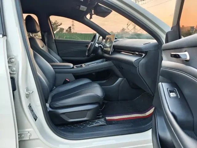 Baojun Yunhai — Фото автомобиля 24
