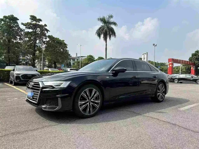 Фотография автомобиля — Audi A6L