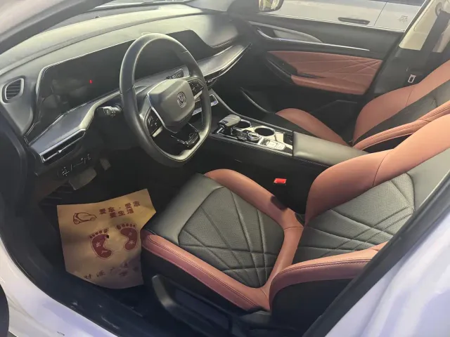 Changan Eado — Фото автомобиля 3