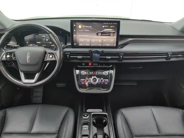 Lincoln Corsair — Фото автомобиля 12