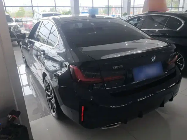 BMW 3 Series — Фото автомобиля 4