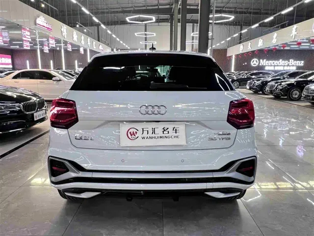 Audi Q2L — Фото автомобиля 8