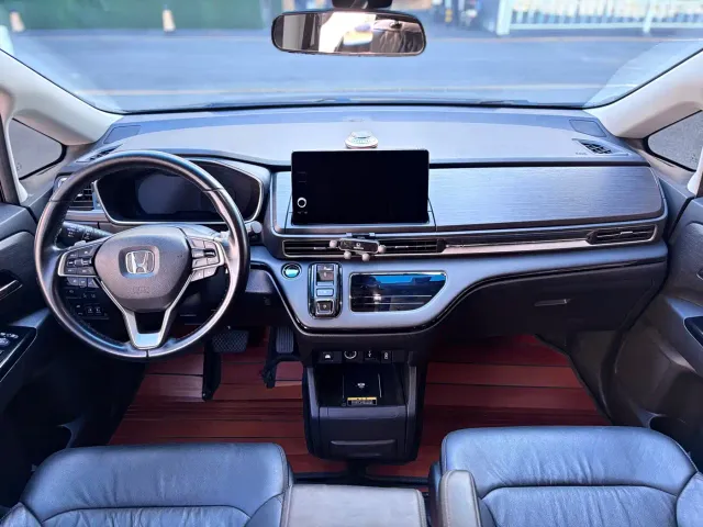 Honda Elysion — Фото автомобиля 5