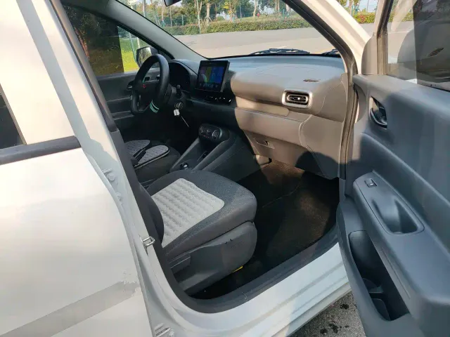 Wuling Hongguang — Фото автомобиля 8