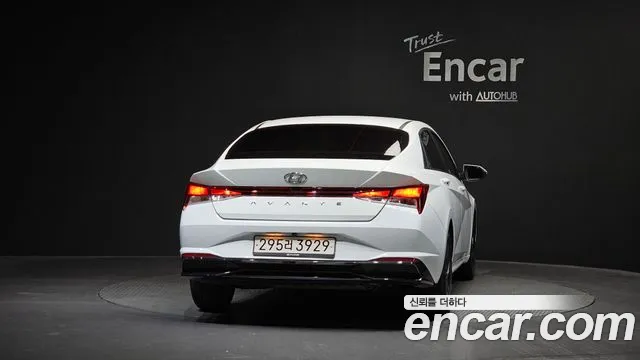 Hyundai AVANTE Smart — Фото автомобиля 4