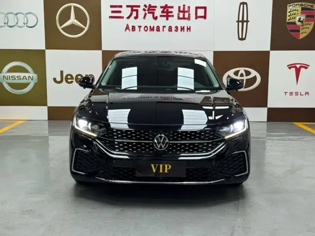 Volkswagen Passat — Фото автомобиля 2