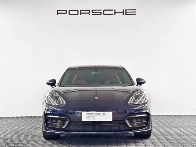 Porsche Panamera — Фото автомобиля 2