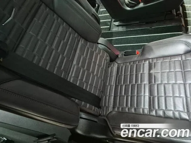 Cadillac Escalade 5th Gen — Фото автомобиля 16