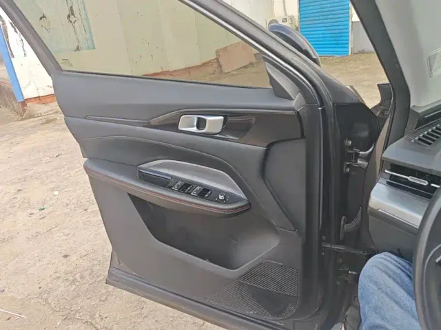 Changan Z6 — Фото автомобиля 7