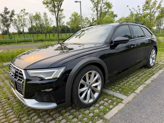 Фотография автомобиля — Audi A6