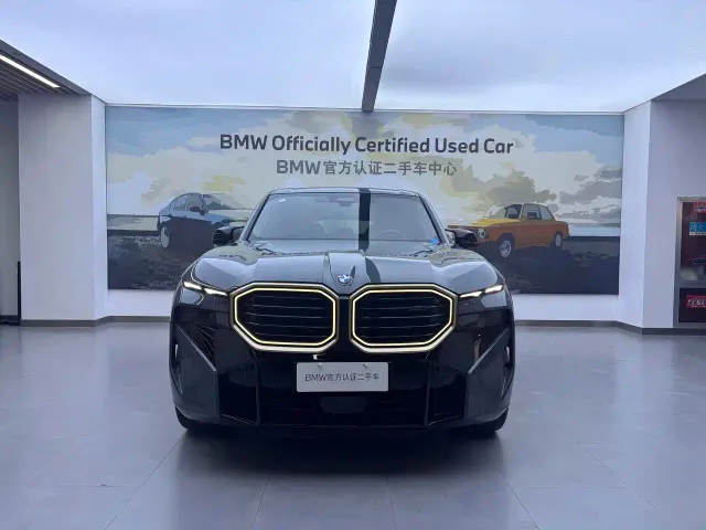 BMW XM — Фото автомобиля 3