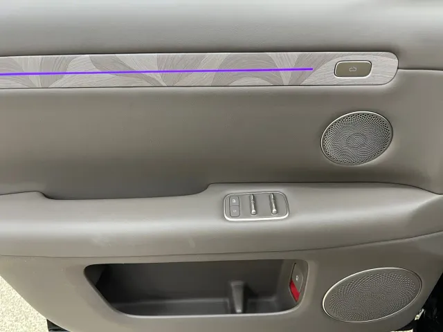 IM Motors LS6 — Фото автомобиля 13