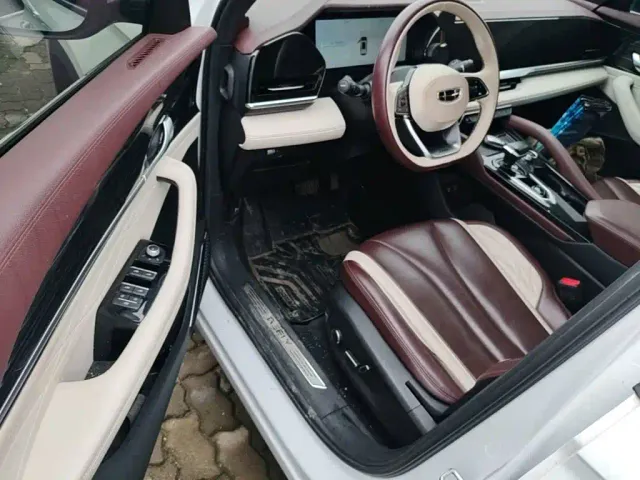 Geely Xingyue L — Фото автомобиля 15