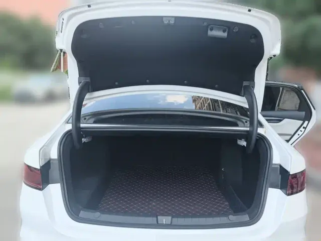 BYD Qin PLUS — Фото автомобиля 15