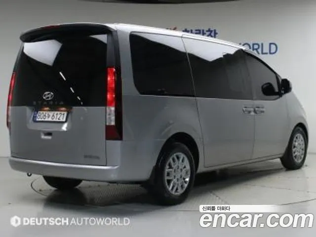 Hyundai Staria — Фото автомобиля 2