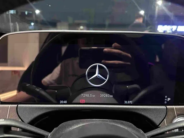 Mercedes-Benz E-Class — Фото автомобиля 8