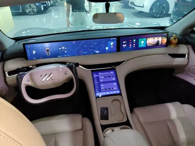 IM Motors LS6 — Фото автомобиля 5