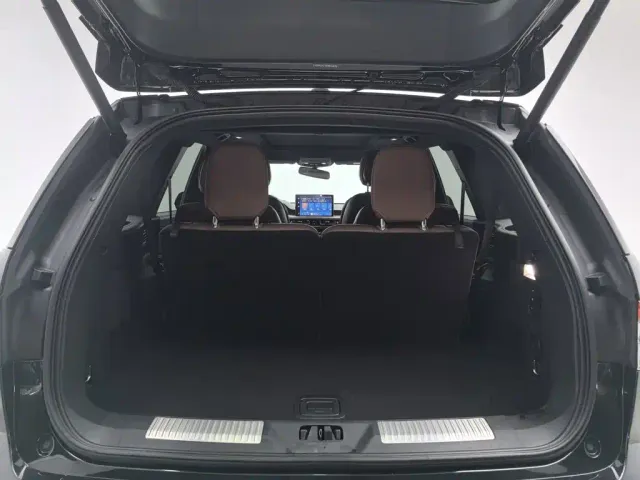 Lincoln Aviator — Фото автомобиля 16