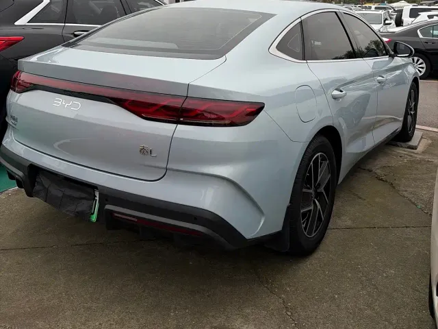 BYD Qin L — Фото автомобиля 7