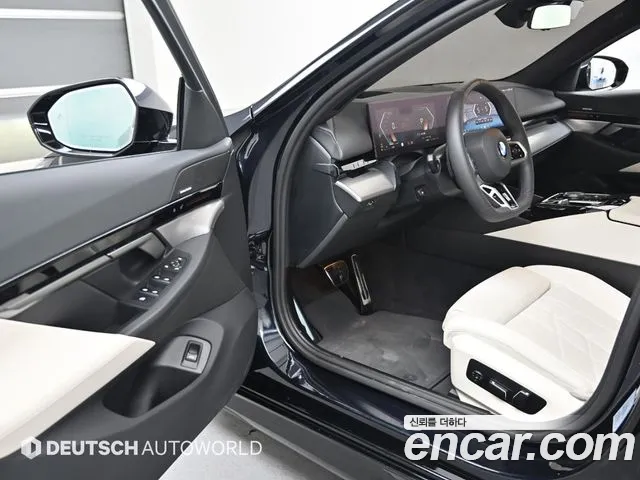 Фотография автомобиля — BMW 5 Series G60