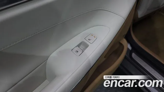 Hyundai Grandeur New — Фото автомобиля 28