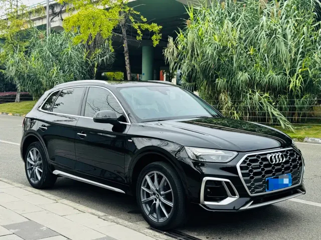 Audi Q5L — Фото автомобиля 3