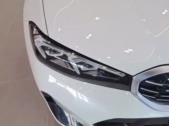 BMW 3 Series — Фото автомобиля 10