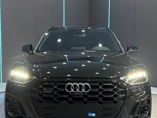Audi Q5L — Фото автомобиля 2