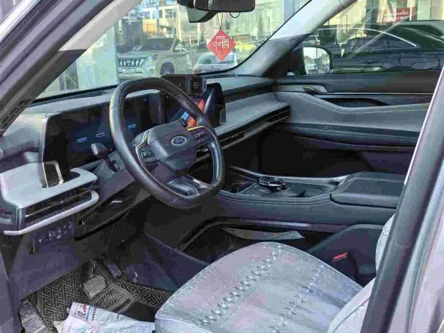 Ford Edge — Фото автомобиля 4