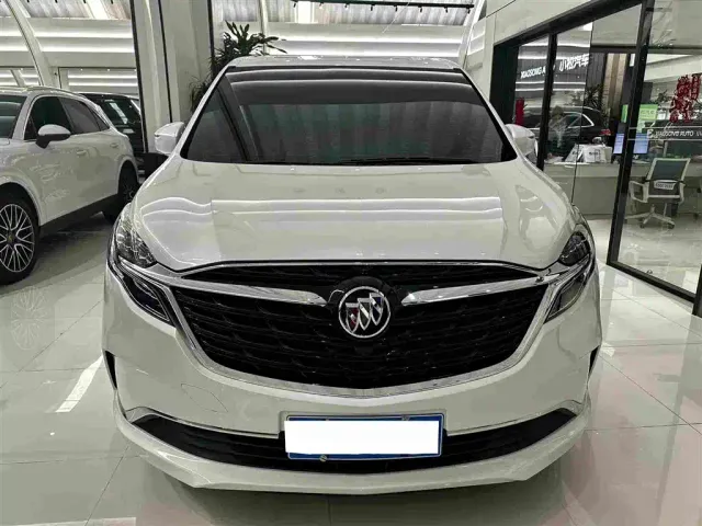 Buick GL8 — Фото автомобиля 2
