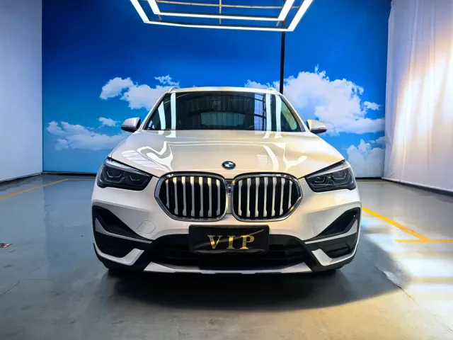 BMW X1 — Фото автомобиля 2