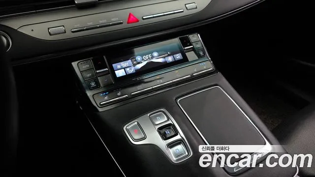 Hyundai Grandeur (New) Hybrid — Фото автомобиля 9
