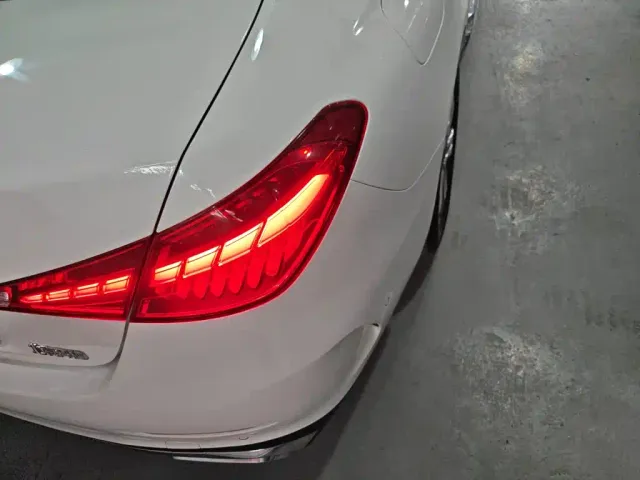 Mercedes-Benz C-Class — Фото автомобиля 23