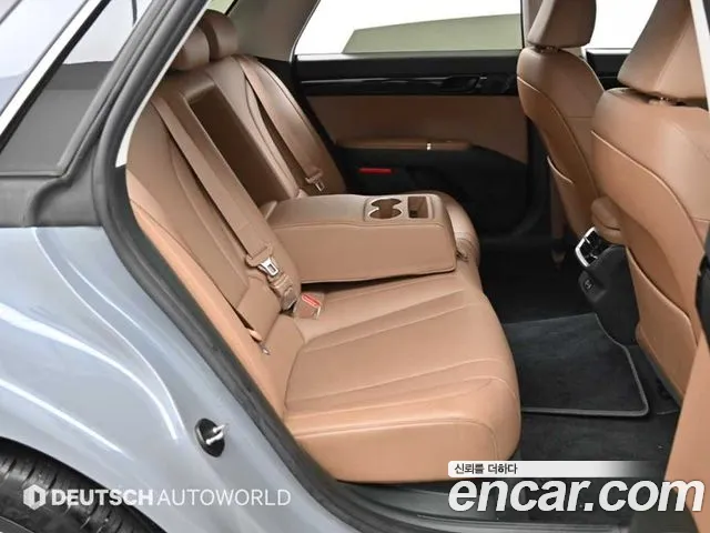 Hyundai Grandeur Grandeur (GN7) 2.5 Бензин 2WD — Фото автомобиля 12