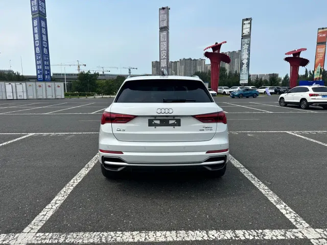 Audi Q3 — Фото автомобиля 7