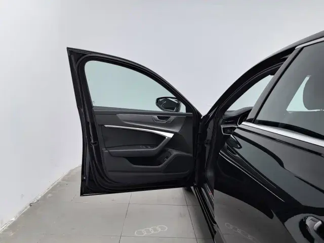 Audi A6L — Фото автомобиля 8