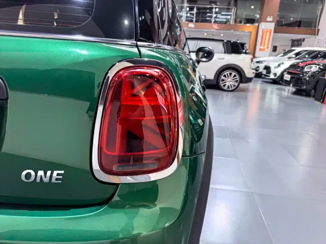 MINI Hatch — Фото автомобиля 19