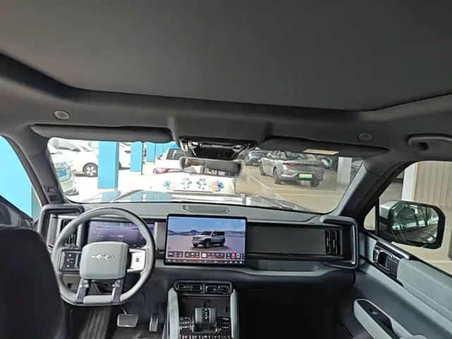 BYD FangChengBao Leopard 5 — Фото автомобиля 17