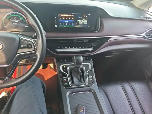GAC Trumpchi M6 — Фото автомобиля 11