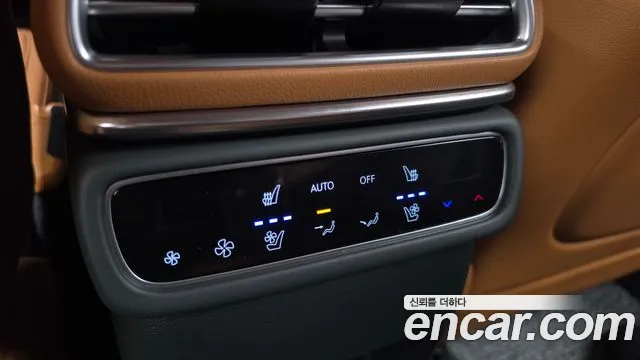 Genesis GV80 — Фото автомобиля 25
