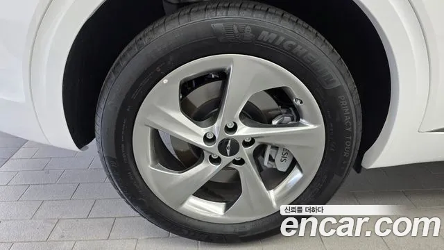 Genesis GV70 2.5T Бензин 2WD — Фото автомобиля 5