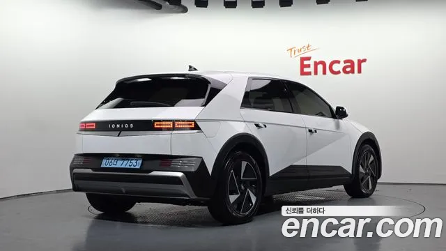 Hyundai Ioniq 5 — Фото автомобиля 2