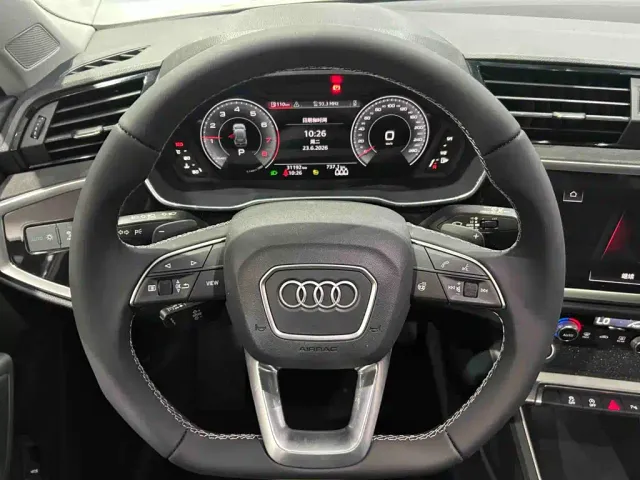 Audi Q3 — Фото автомобиля 8