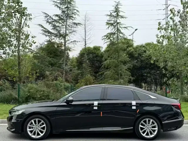 Honda Accord — Фото автомобиля 6