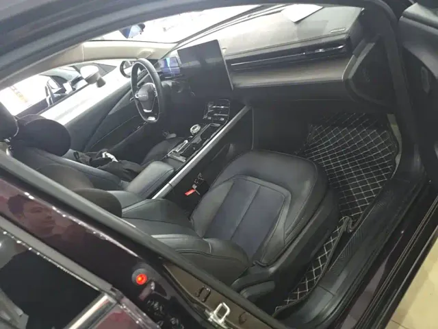 Wuling Starlight — Фото автомобиля 24
