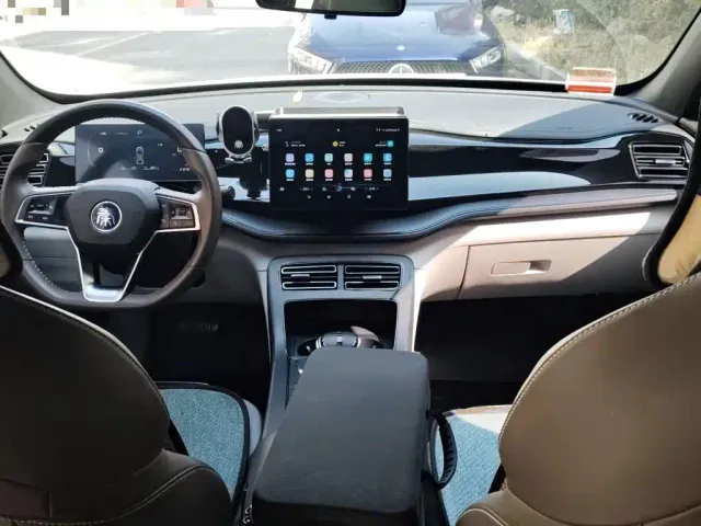 BYD Qin PLUS — Фото автомобиля 10