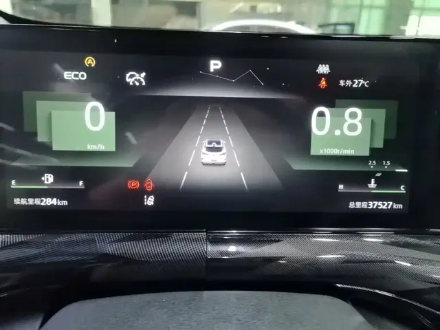Changan Changan UNI-T 2022 1.5T Flagship — Фото автомобиля 11