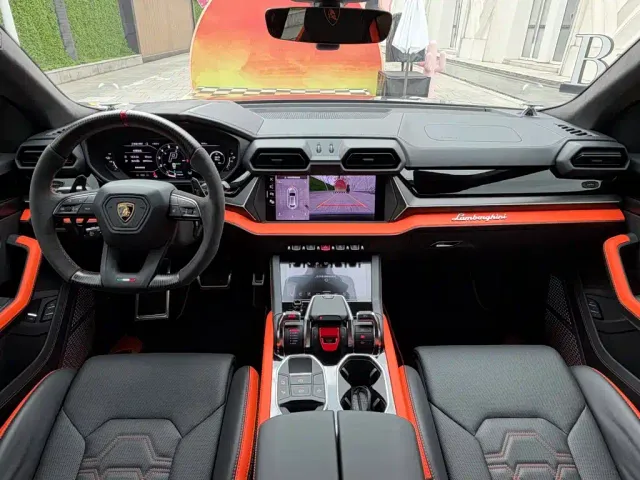 Lamborghini Urus — Фото автомобиля 10