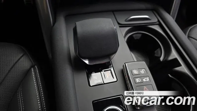 Land Rover Discovery — Фото автомобиля 13