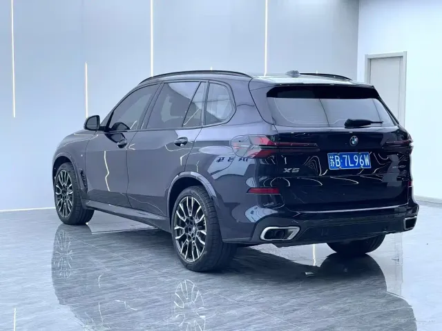 BMW X5 — Фото автомобиля 9